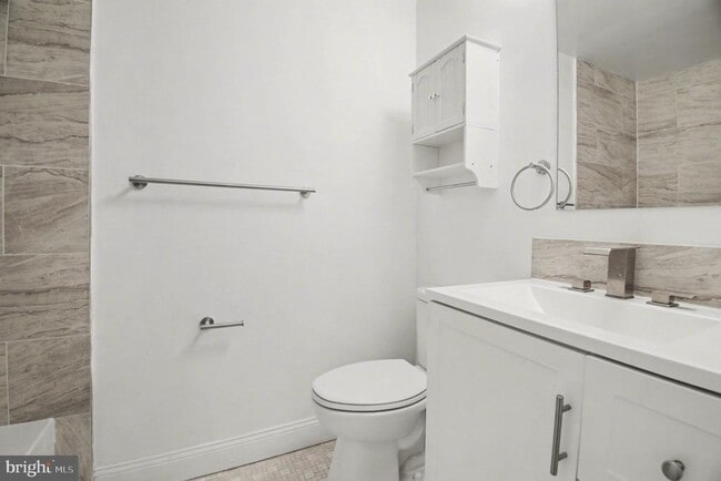 Building Photo - 14113 Morrison Ct