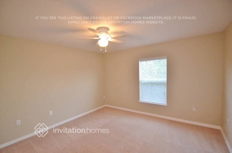 Building Photo - 16536 Corner Lake Dr