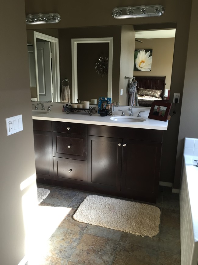 Building Photo - 5423 Ocean