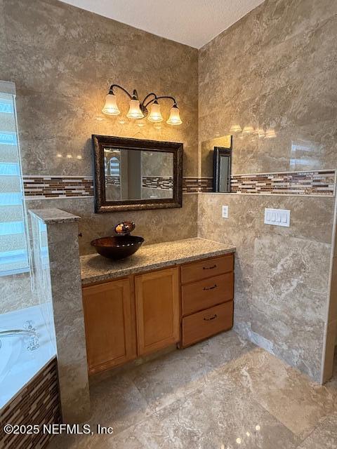 Building Photo - 2518 Willow Creek Dr