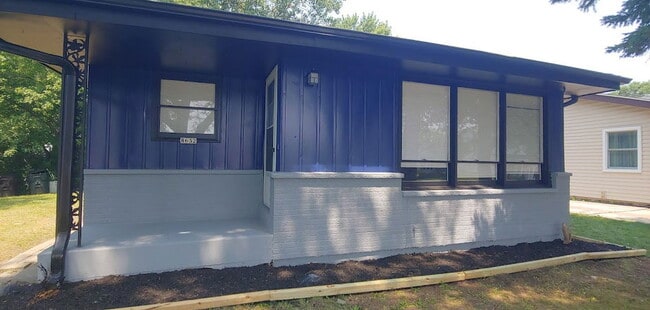 Building Photo - 8632 Broadway Dr