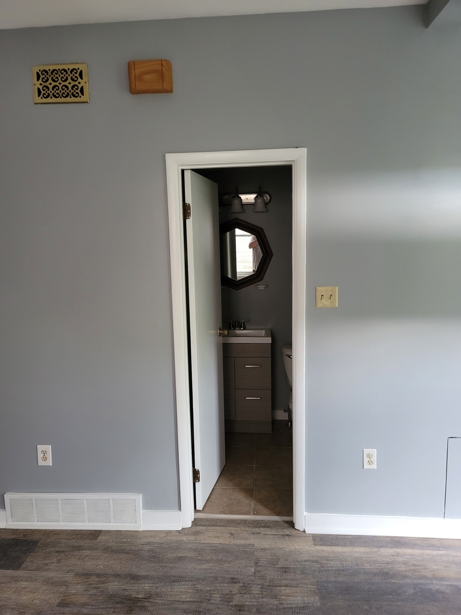 Dining room - 3932 Howley St