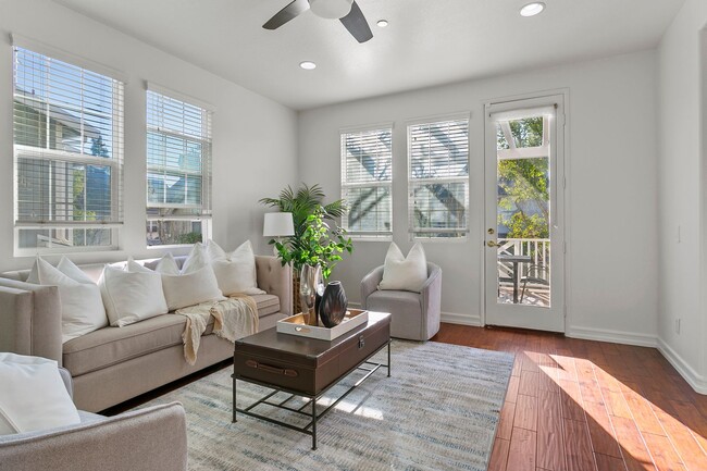 Building Photo - Tri-level Home in Ladera Ranch, now available!