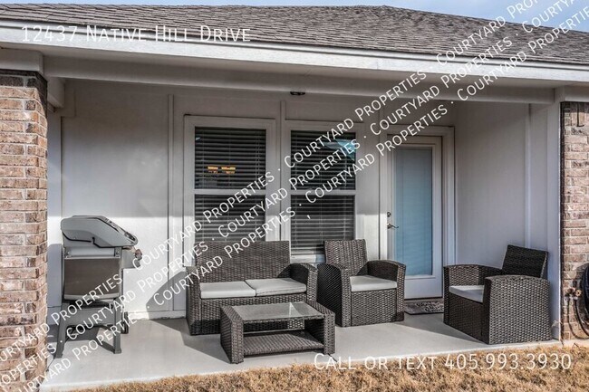 Building Photo - 12437 Native Hill Dr