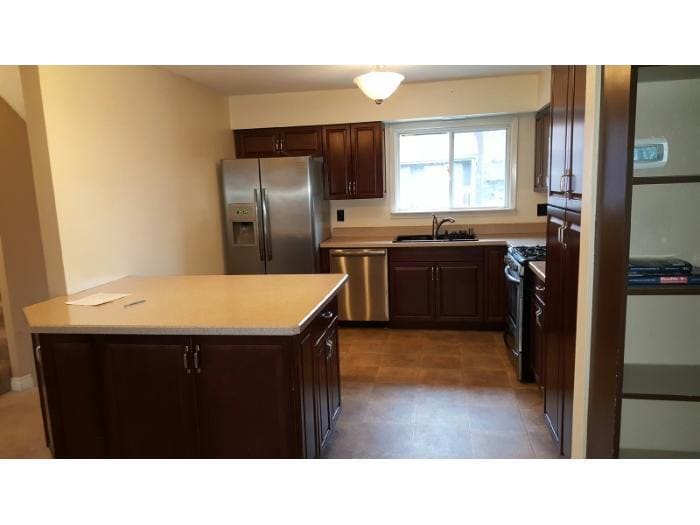 Building Photo - 6446 Village Pkwy