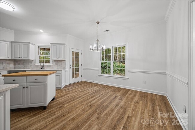 Building Photo - 7219 Bevington Woods Ln