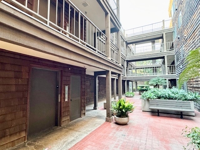 Building Photo - 5790 Friars Rd