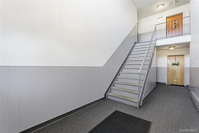 Building Photo - 210 Fulton St