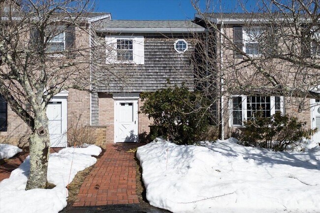 Building Photo - 8 Captain Cook Ln