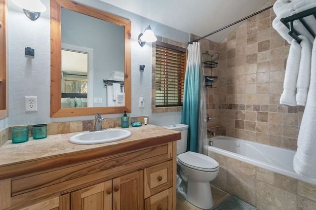 Building Photo - 144 Silver Spruce Dr