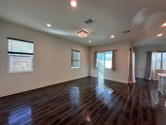 Building Photo - 15852 Ellington Wy