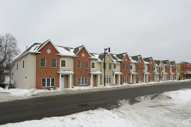Primary Photo - Madison Hall Townhouses