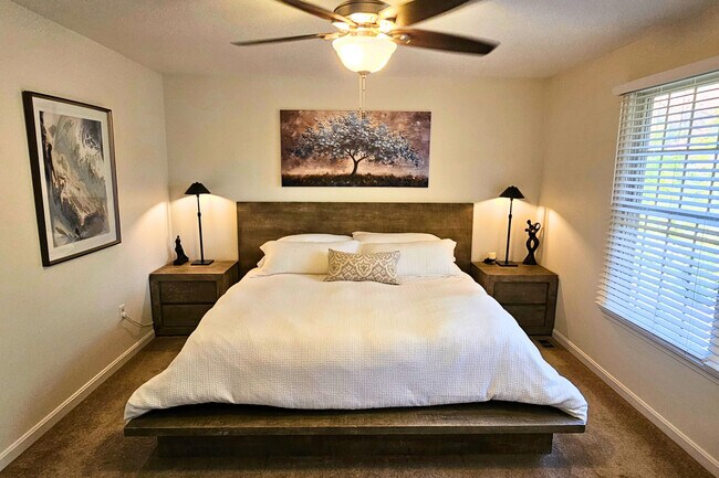 Building Photo - 908 Berwick Dr