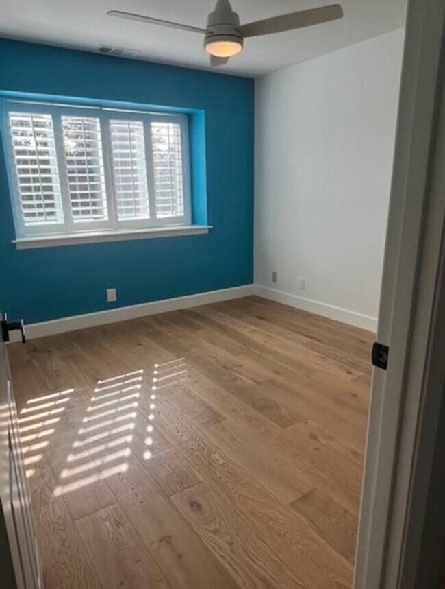 Building Photo - Beautiful Remodeled Home in highly desirable Laguna Lake Neighborhood