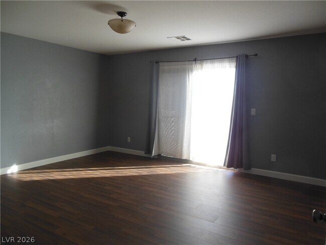 Building Photo - 5546 Spruce Hill Ct