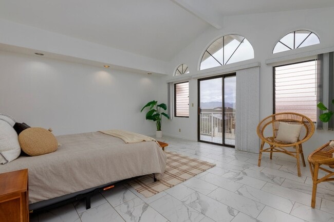 Building Photo - Beautiful Home in Royal Summit