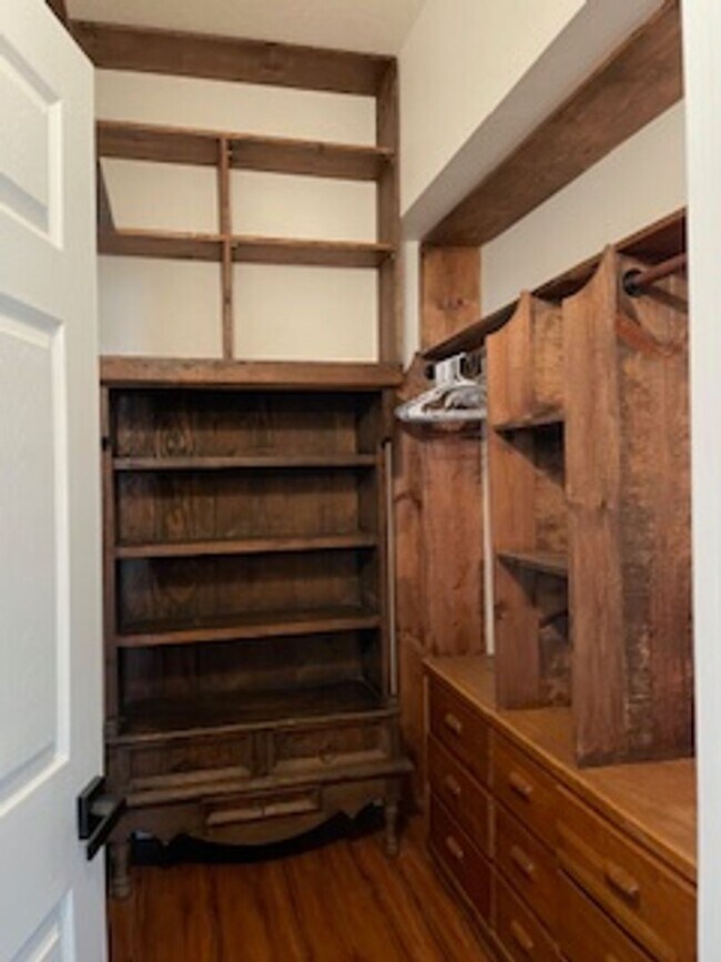 Building Photo - Carrollwood area , Andover Community , 3 Bedroom 2 Bath with beautiful Outdoor Living space. For ...