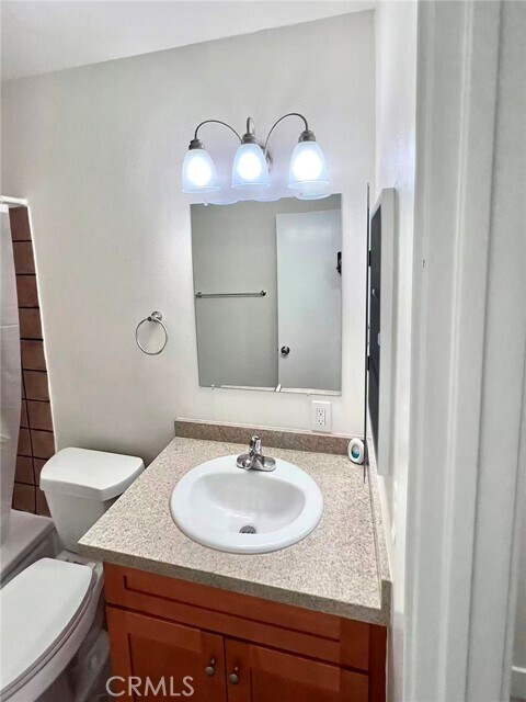 Building Photo - 4109 W 5th St