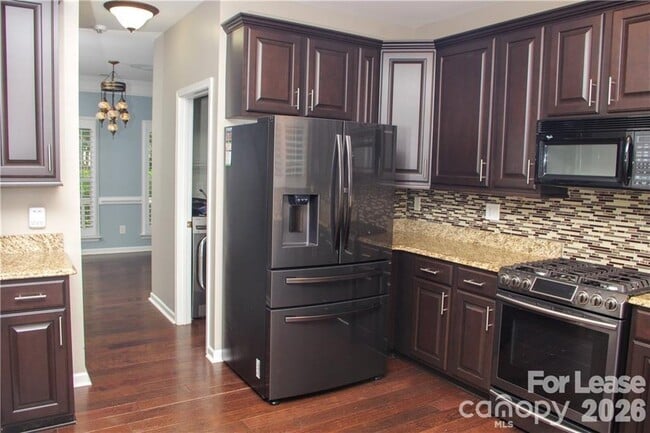 Building Photo - 10604 Quarrier Dr