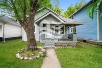 Building Photo - 725 N Bosart Ave