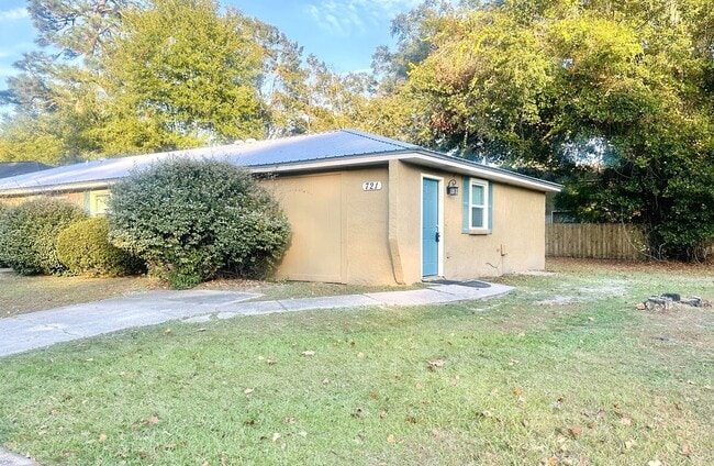 Primary Photo - 2Bed/ 1 Bath Apartment Available NOW in Jacksonville!