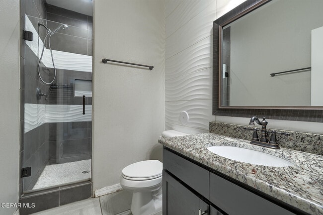 Building Photo - 14805 Holly Springs