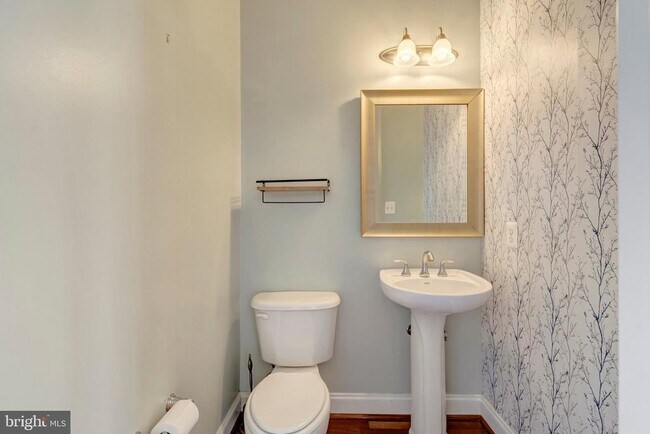 Building Photo - 6830 Hartzell Hill Ln