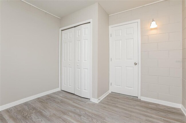 Building Photo - 6250 Kaieteur Ln