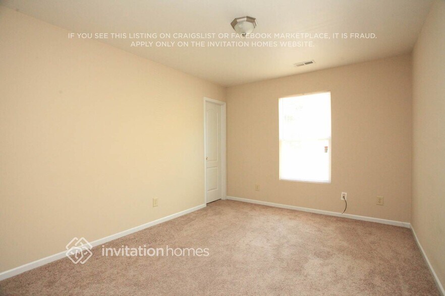 Building Photo - 5425 Idlewild Rd N