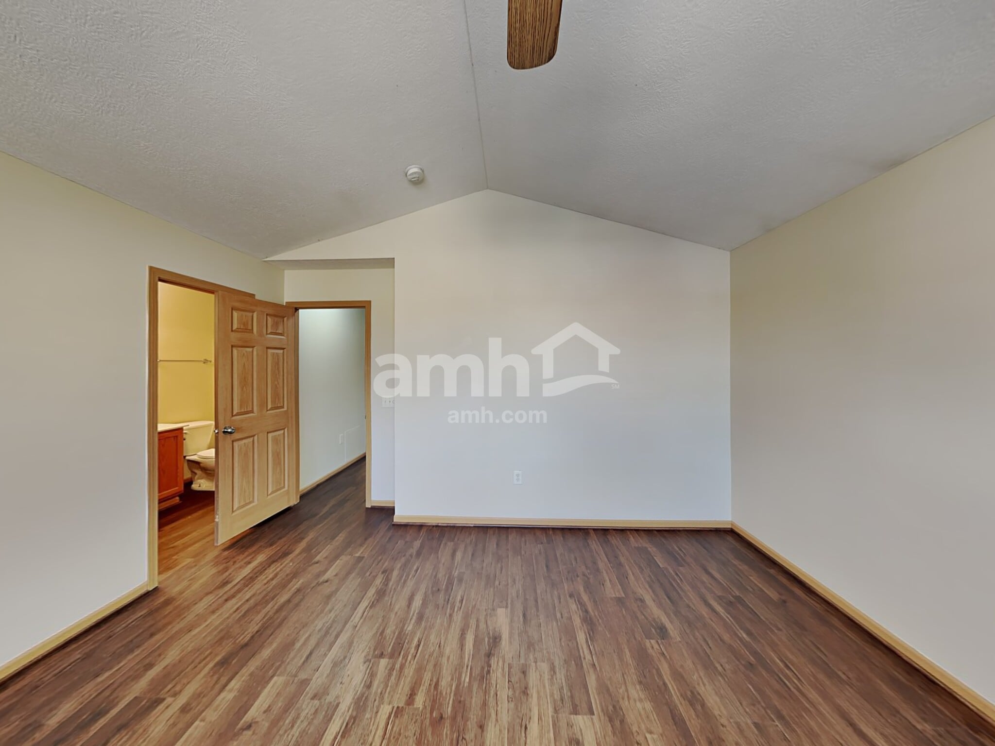 Building Photo - 6875 Tumbleweed Ln