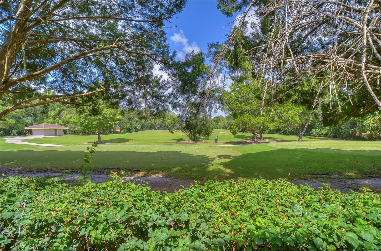 Building Photo - 14810 Par Club Cir