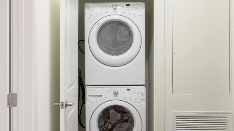 Building Photo - 80 Fawcett St