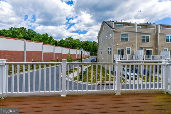 Building Photo - 7102 Druce Way
