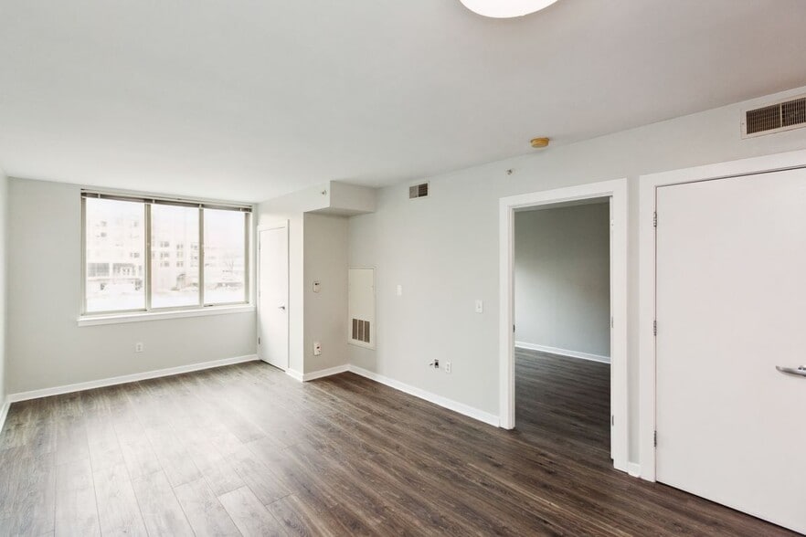 Building Photo - 1000 New Jersey Ave SE