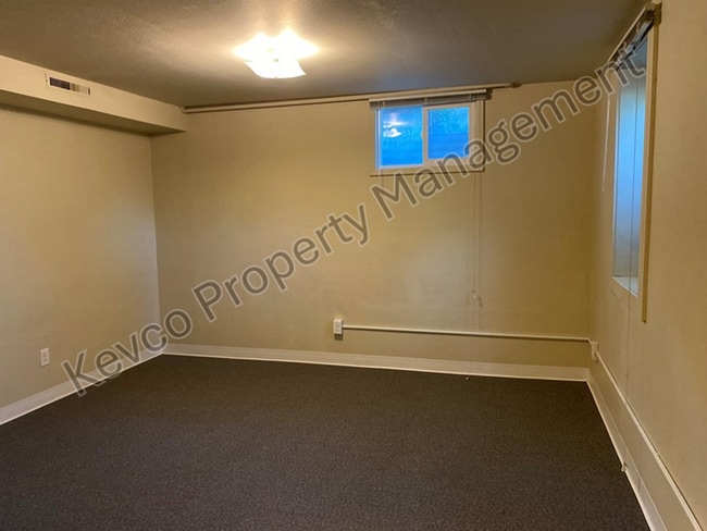 Building Photo - 1313 Fairview Dr