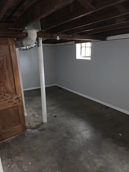 Building Photo - 123 N 41st St