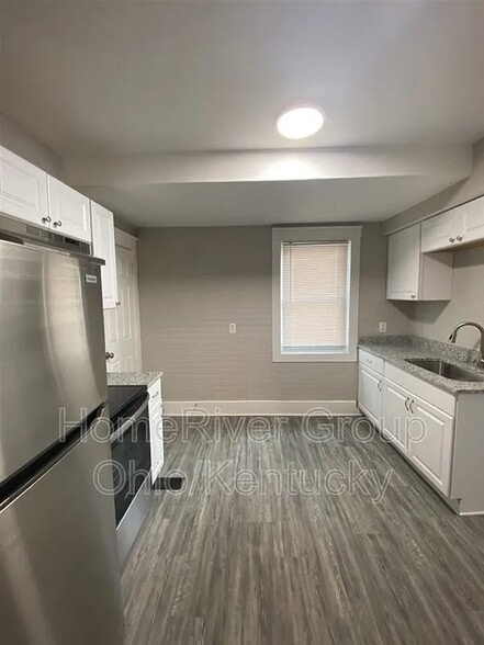 Building Photo - 1209 Reservoir St