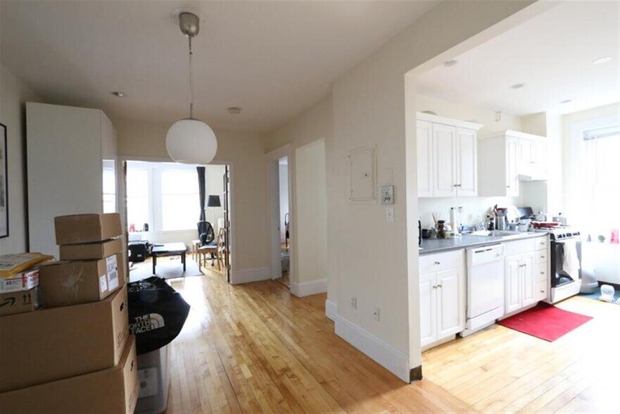 Primary Photo - 336 Harvard St