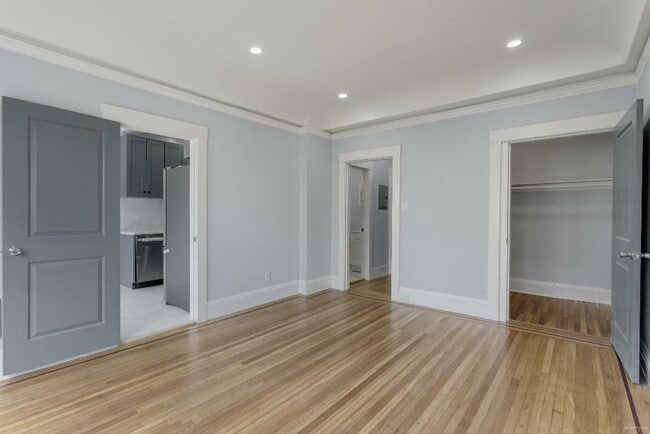 Building Photo - 312 Fillmore St