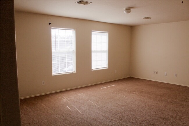 Building Photo - 10402 Kinsdale Crossing Ln