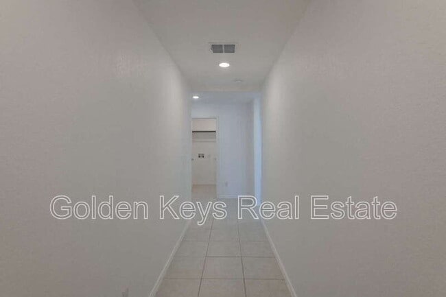 Building Photo - 2629 Turtle Dove Dr