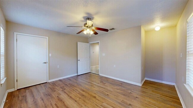 Building Photo - 1724 Boardwalk Ct