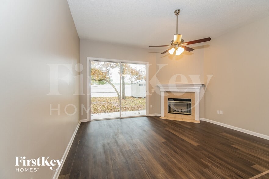 Building Photo - 4023 Leatherwood Dr