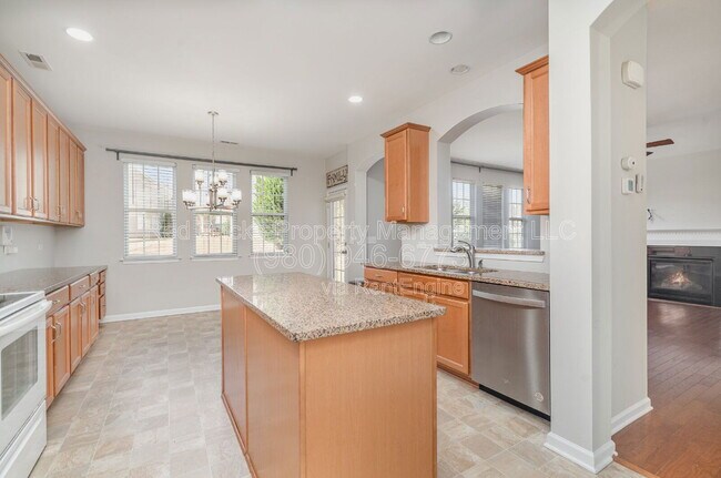 Building Photo - 5608 Cactus Valley Rd