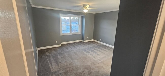 Building Photo - 94 Tennis Plaza Rd