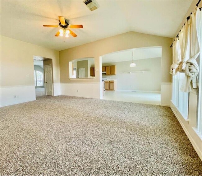 Building Photo - 6406 Liberty Valley Dr