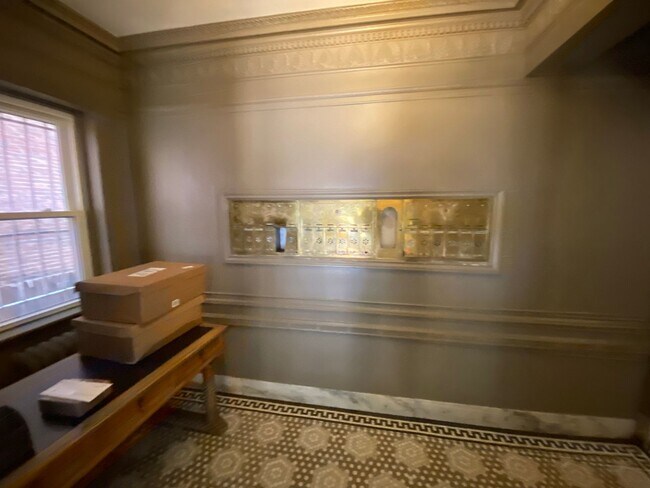 Building Photo - Have Breakfast at Tiffany's! Dupont's Gleaming Light Filled 2 En-suites w/ W/D at the Tiffany!