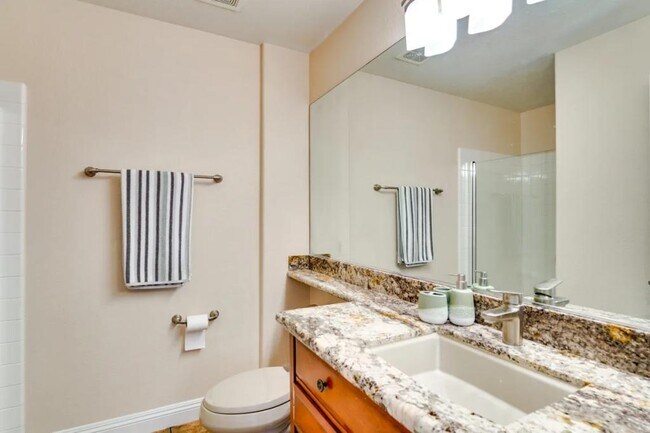 Building Photo - 2697 Pala Dura Dr