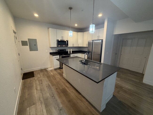 Building Photo - 14936 E Hampden Ave