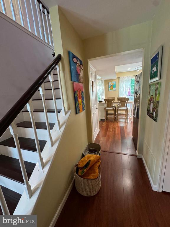 Building Photo - 1724 Balas Cir